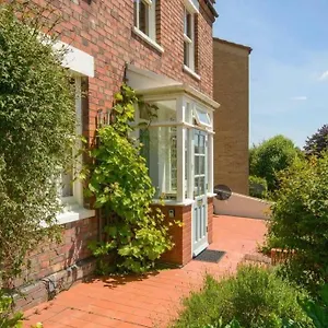  Holiday home Charming 2 Double Bed Style House United Kingdom